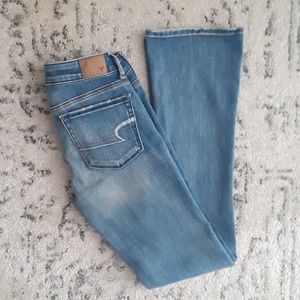 American Eagle Skinny Kick Jeans